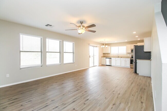 Foto del edificio - 3478 S Chaparral Rd