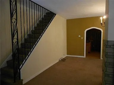 Building Photo - 909 Gaskill Ave