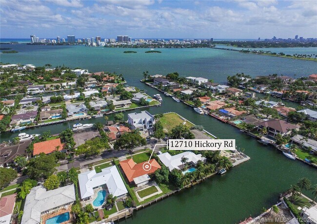 Foto del edificio - 12710 Hickory Rd