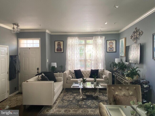 Foto del edificio - 6136 Madison Crest Ct