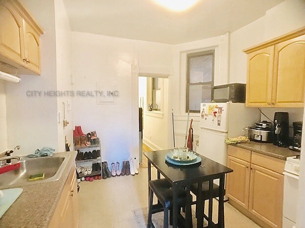 Foto del edificio - 227 E 28th St