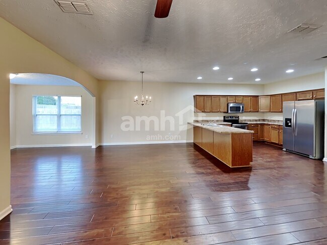 Building Photo - 1007 Middleton Ln