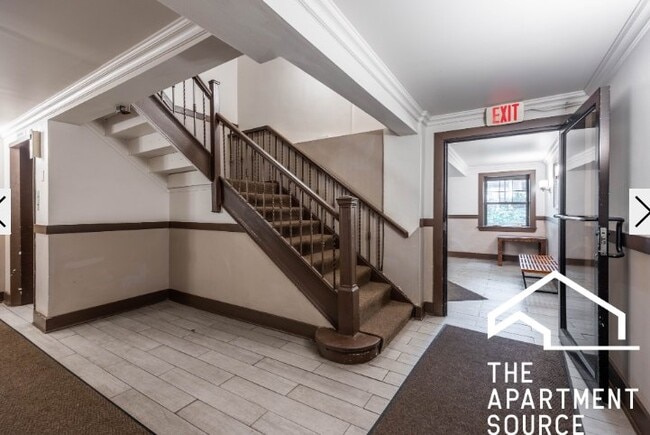 Foto del edificio - 1347 N Dearborn St