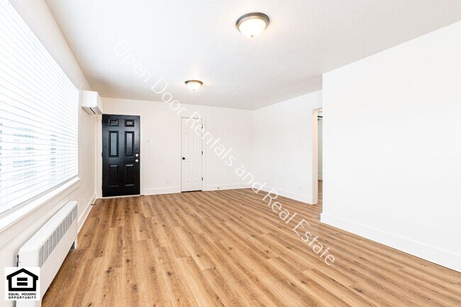 Foto del edificio - 1823 Griswold Dr