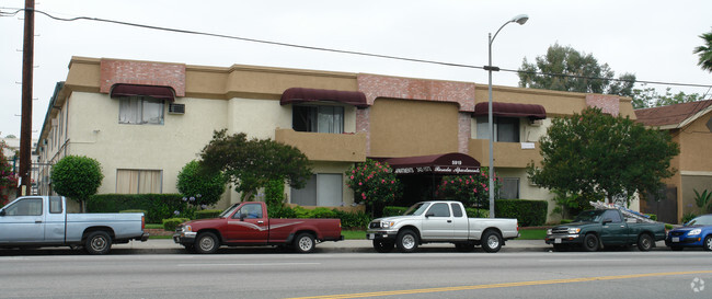 Building Photo - The Terraces II