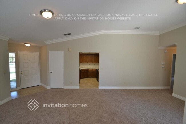 Building Photo - 9417 Soaring Oaks Dr