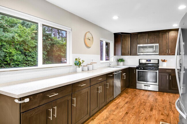 Foto del edificio - 104 NW 137th St