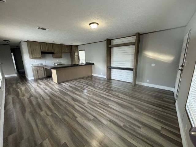 Foto del edificio - 1702 Sunburst Dr