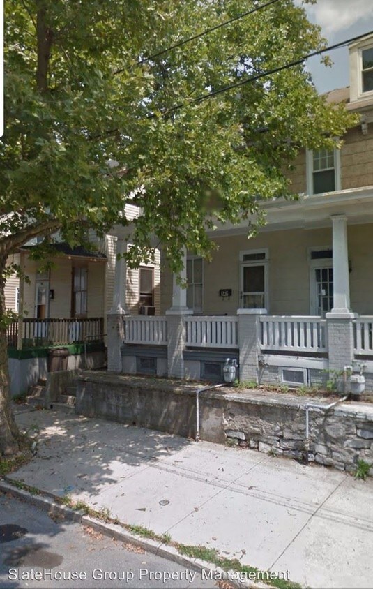 Primary Photo - 4 br, 1 bath House - 349 S 2nd St EGWS