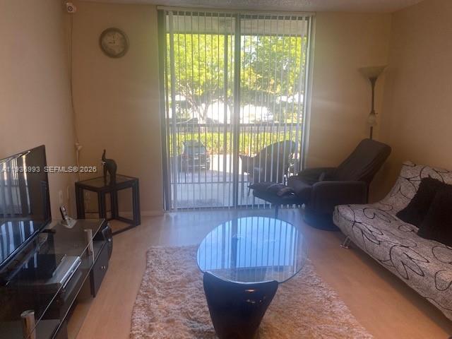 Foto del edificio - 16851 NE 23rd Ave