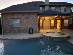 Building Photo - 3411 Bay Breeze Dr