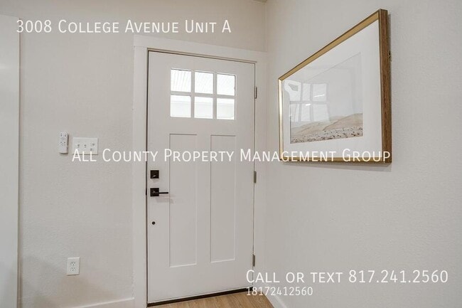 Foto del edificio - 3008 College Ave