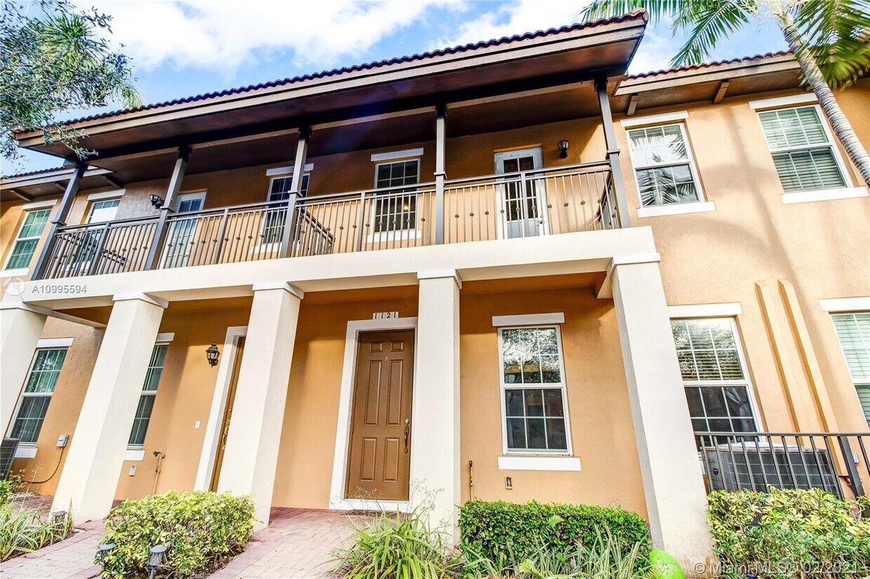 1121 SW 147th Terrace, Pembroke Pines, FL 33027 Townhouse for Rent in