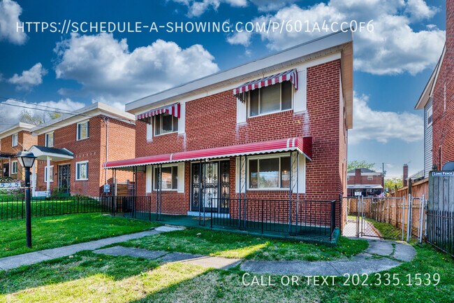 Building Photo - 1525 Channing St NE