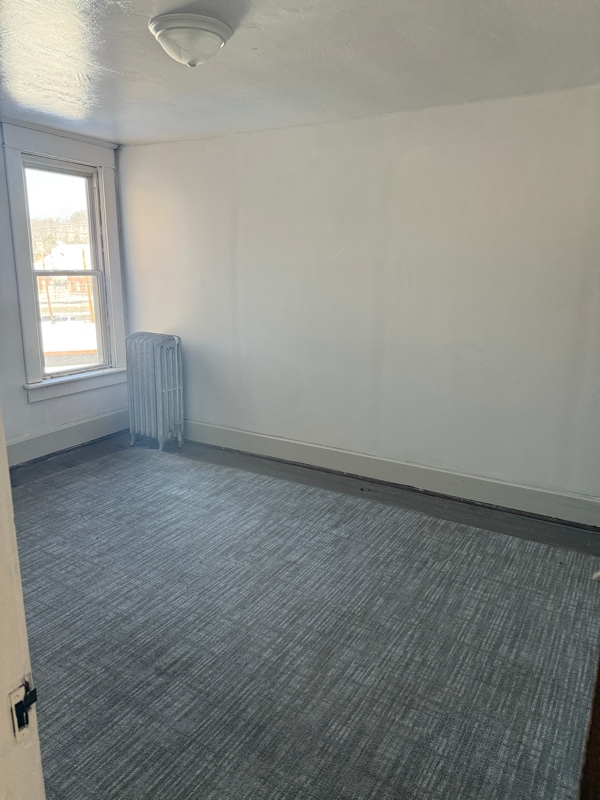 Building Photo - 735 Central Ave