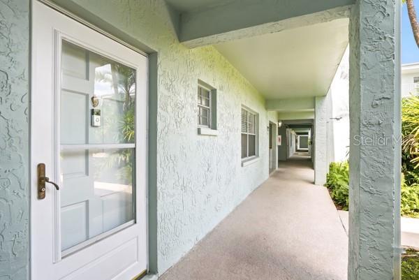 Foto del edificio - 1706 Belleair Forest Dr