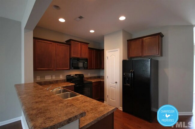 Foto del edificio - 2219 Sunny Cove Dr