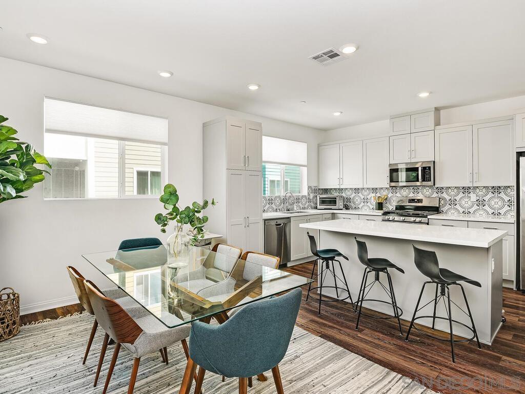 Foto principal - 1824 Liquid Ln