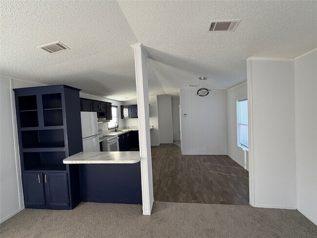 Foto del edificio - 31029 Sweetbriar Ln