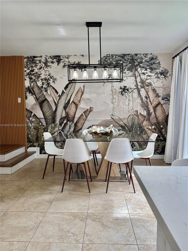 Building Photo - 1034 NE 208th St