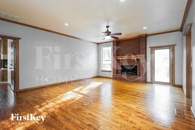 Building Photo - 13 Berkshire Dr