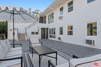 Building Photo - 1252 N Crescent Heights Blvd