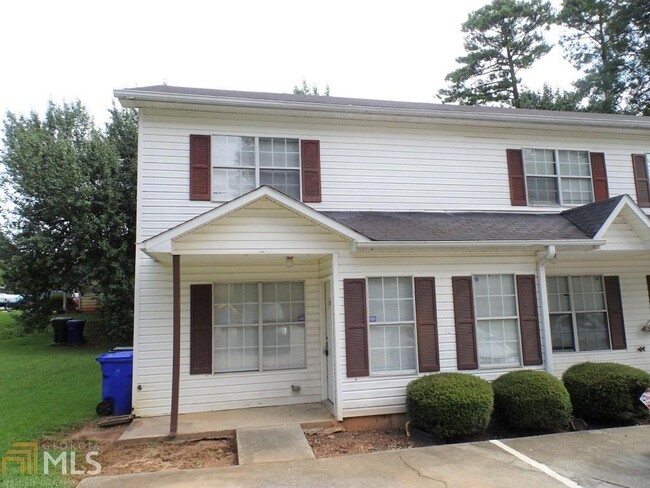 Foto del edificio - 1701 Hunting Creek Ln SE