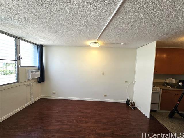 Building Photo - 1550 Rycroft St