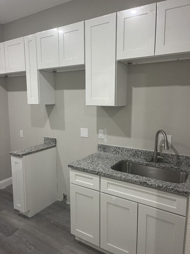 Building Photo - 1485 Steele St