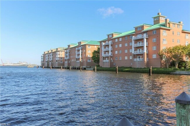 Foto del edificio - 305 Brooke Ave