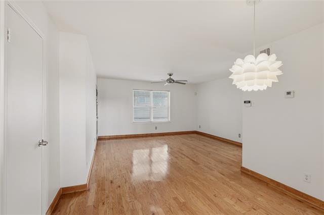 Foto del edificio - 7935 Royal Ln