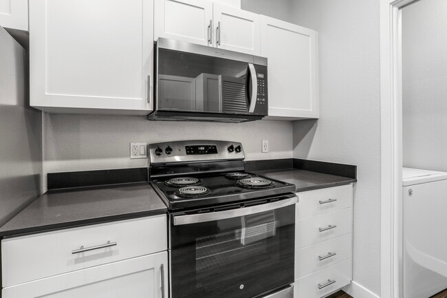 Building Photo - Tesoro Apartments