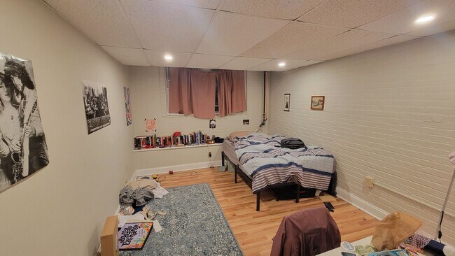 Building Photo - 20% off Broker Fee!  Near T & BU!  Heat an...