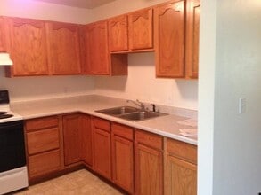 Building Photo - 7000 Uncle Robert Ln