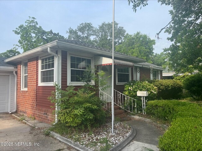 Building Photo - 4754 Sefa Cir N