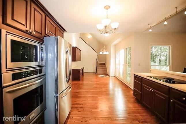 Building Photo - 5 br, 4 bath House - 11625 Laurel Lake Drive