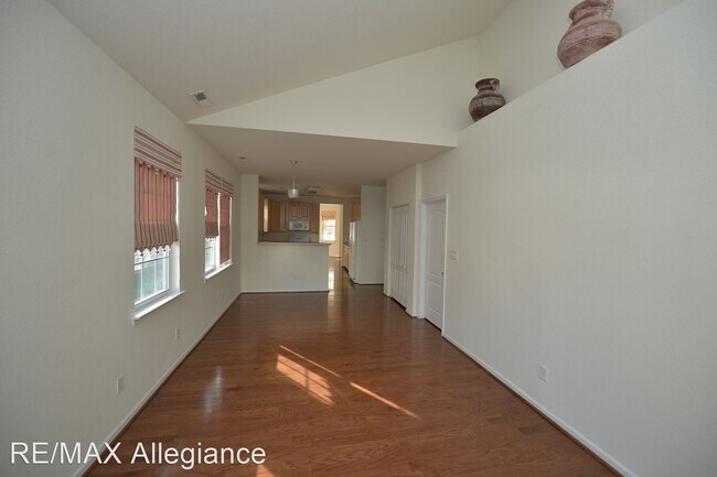 Building Photo - 3 br, 2.5 bath House - 3737 CAINHOY LANE