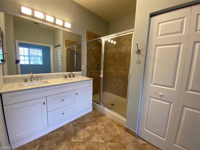 Building Photo - 3 br, 2.5 bath House - 9059 Plymouth Pl