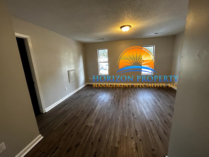 Foto principal - 4311 Chalet Cir NW