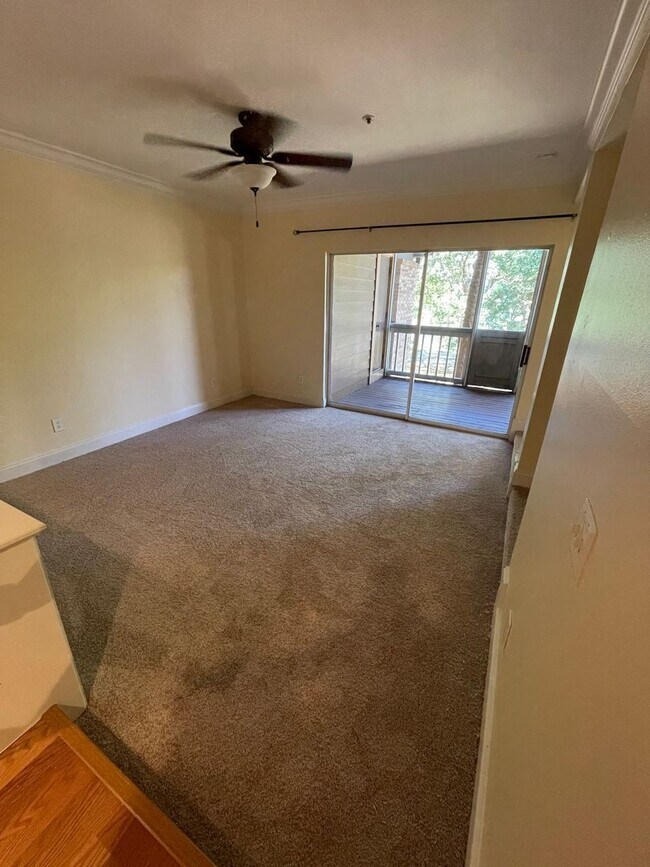 Foto del edificio - 482 N Pin Oak Pl