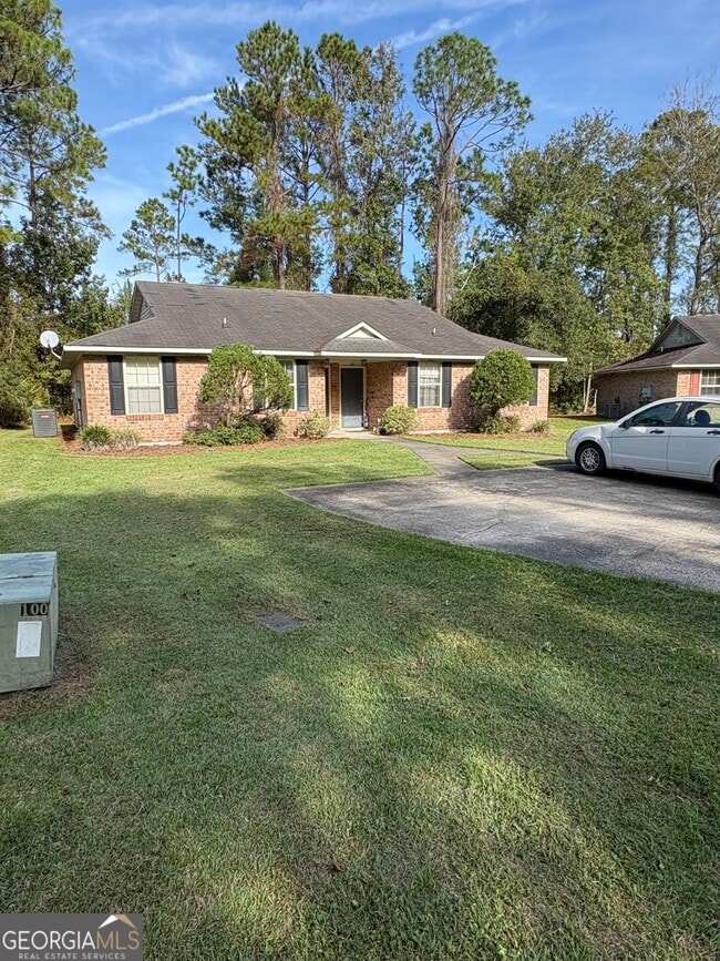 Building Photo - 441 Admiral's Walk Dr