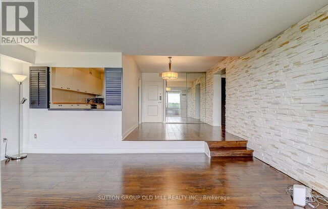 Photo du bâtiment - 250-250 Scarlett Rd