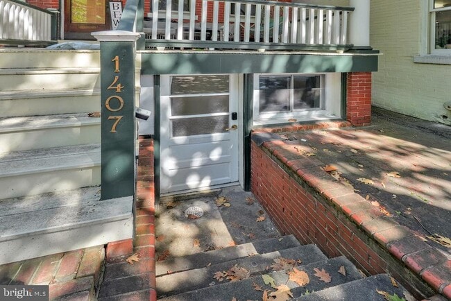 Building Photo - 1407 King St