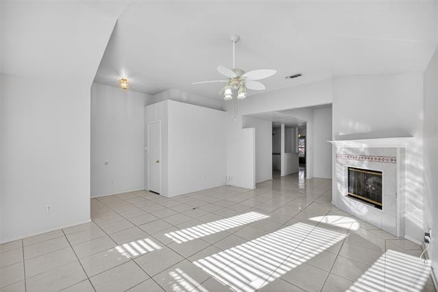 Foto del edificio - 7016 Snowivy Ct