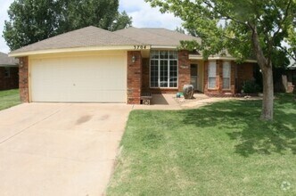 Building Photo - 3704 Lew Wallace Dr