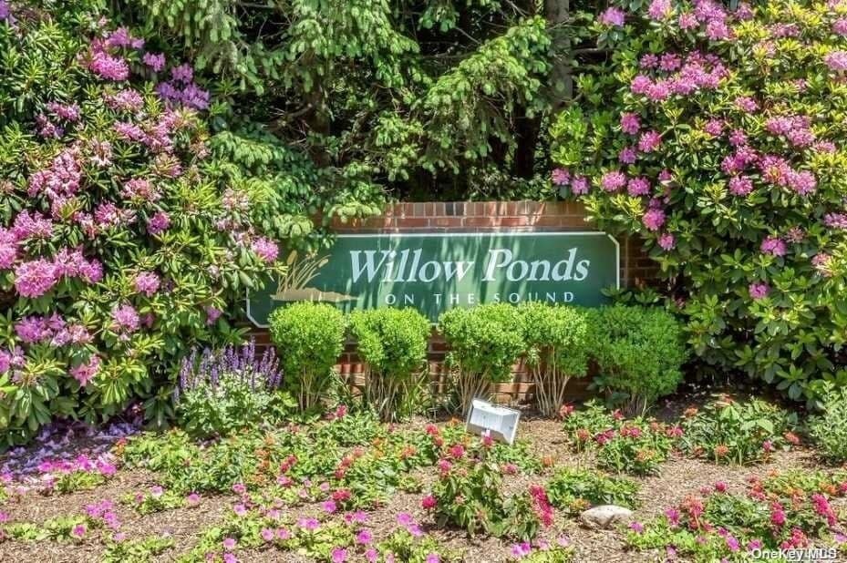 Primary Photo - 602 Willow Pond Dr