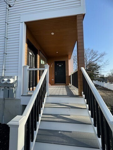 Foto del edificio - 119 S Quinsigamond Ave