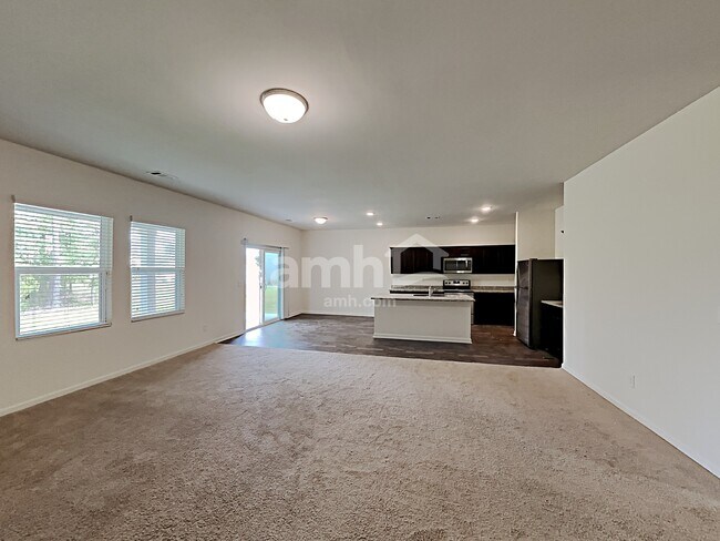 Building Photo - 7248 Deering Court