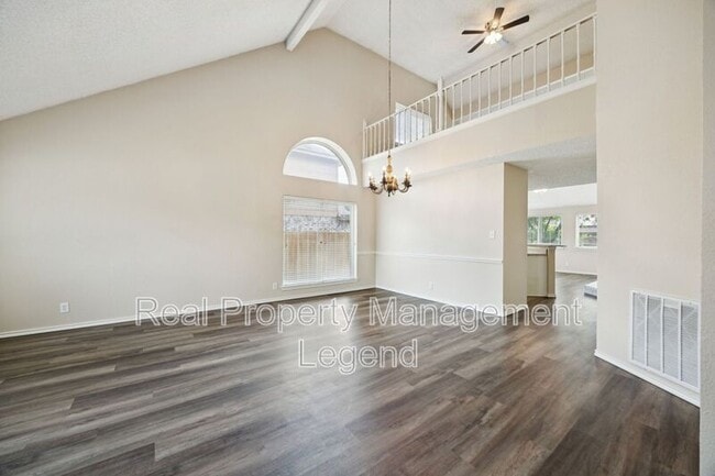 Photo - 817 Sewell Dr House