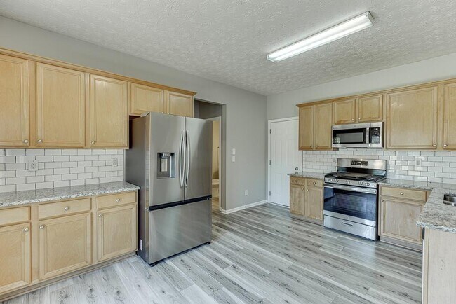 Foto del edificio - 678 Clairidge Elm Trail SW